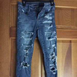 American Eagle Ripped Hi-Rise Jegging